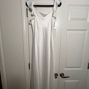 Flutter sleeve Classic White Gown